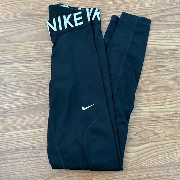 nike pro leggings - Picture 1 of 1